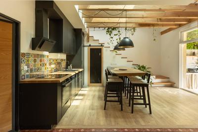 Maison - 140 m² - 5 pièces