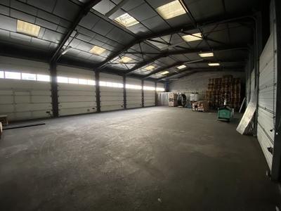 Local commercial - 310 m² - 1 pièce