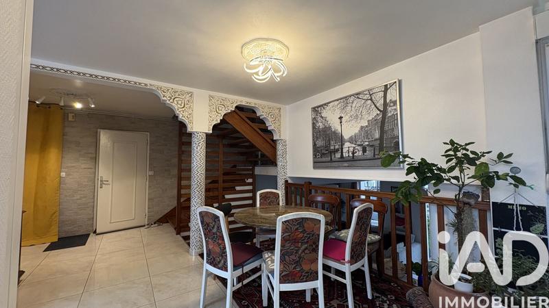 Maison - 180 m² - 7 pièces