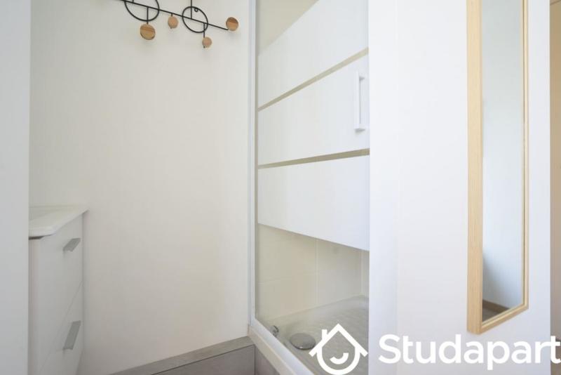 Chambre - 9 m² - 1 pièce