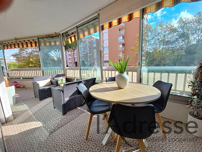 Appartement - 74 m² - 3 pièces