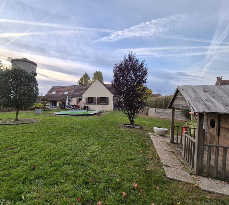 Maison - 140 m² - 6 pièces