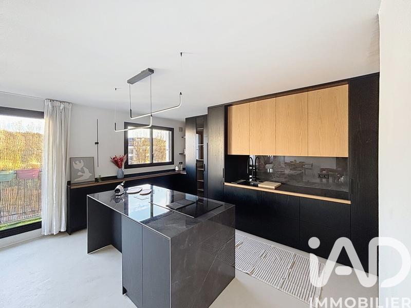 Appartement - 92 m² - 4 pièces