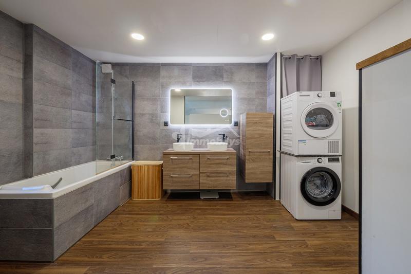 Maison ancienne - 140 m² - 2 pièces