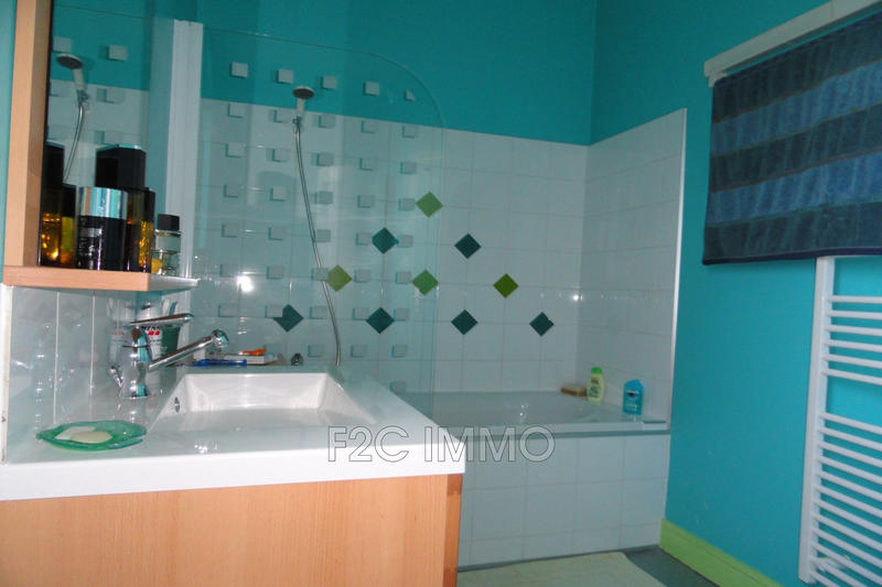 Appartement - 94 m² - 4 pièces