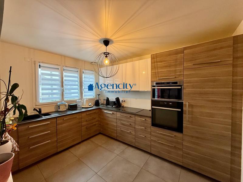 Maison ancienne - 165 m² - 8 pièces