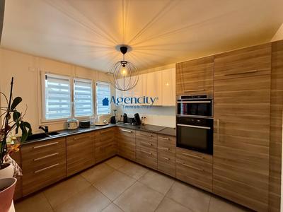 Maison ancienne - 165 m² - 8 pièces