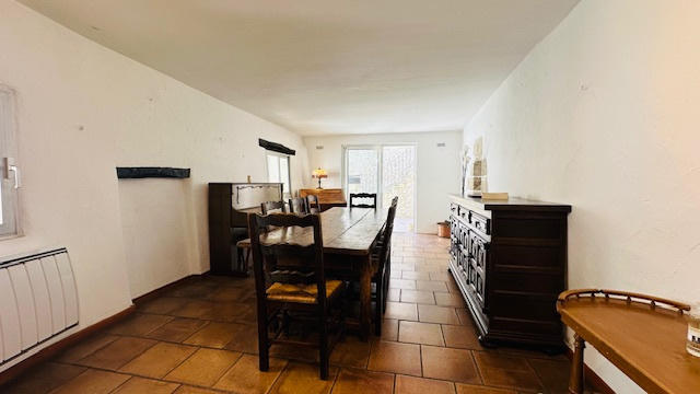 Maison - 180 m² - 9 pièces