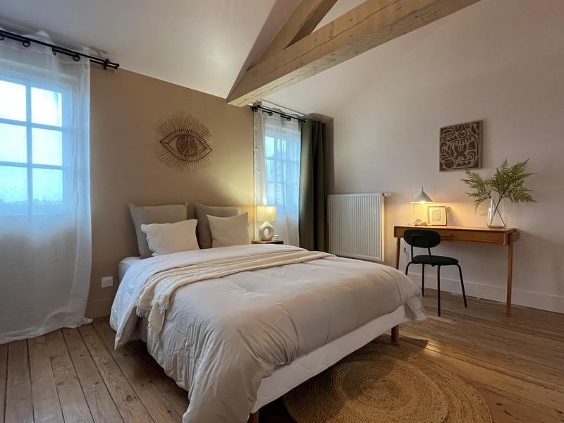 Maison - 258 m² - 14 pièces