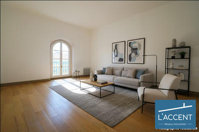 Appartement - 75 m² - 3 pièces