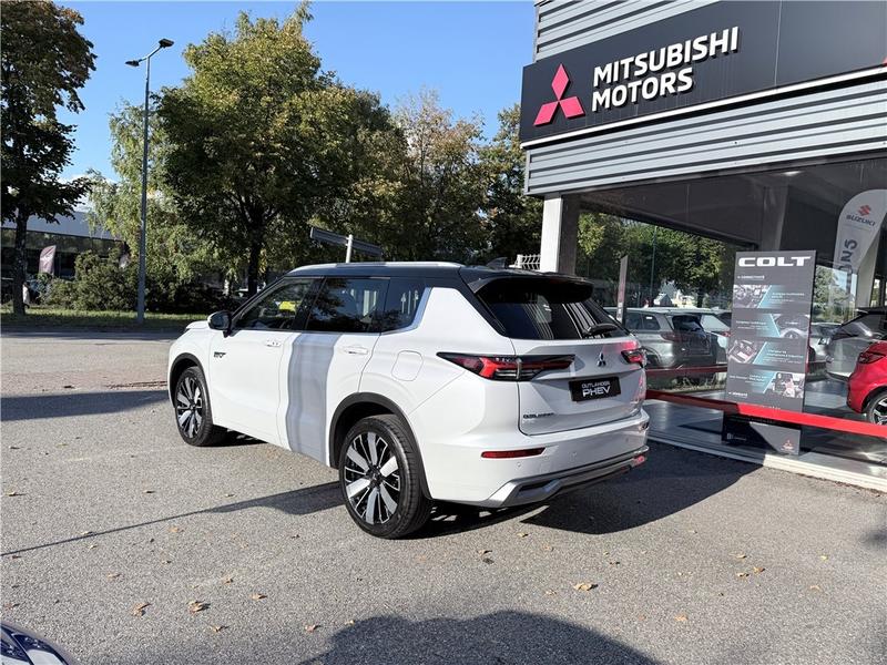 Mitsubishi Outlander IV 2.4 Mivec Phev 306 4wd Instyle