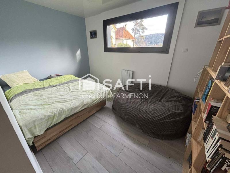 Appartement - 105 m² - 4 pièces