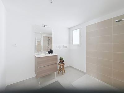 Appartement - 82 m² - 3 pièces