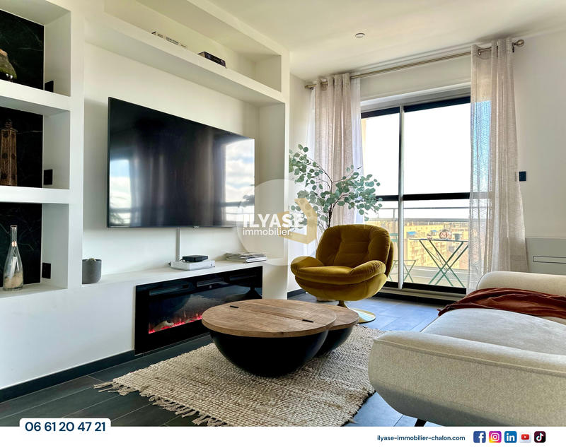 Appartement - 95 m² - 4 pièces