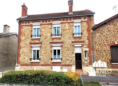 Maison ancienne - 95 m² - 5 pièces