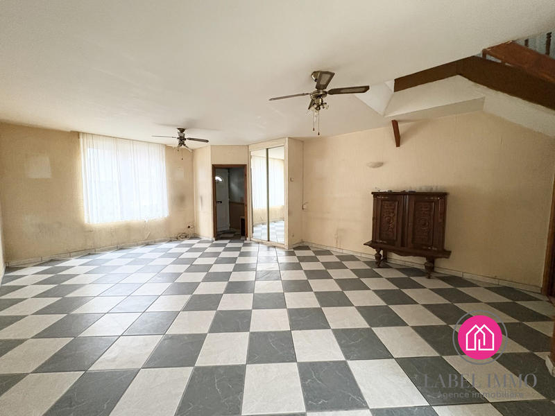 Maison - 140 m² - 5 pièces