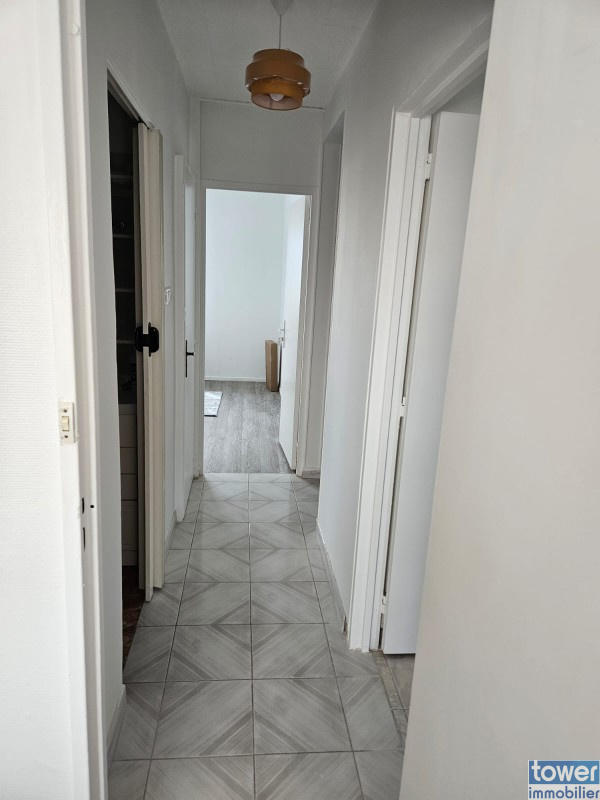 Appartement - 90 m² - 5 pièces