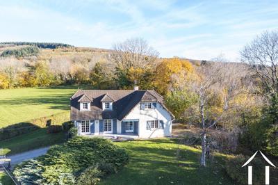 Maison - 98 m² - 5 pièces