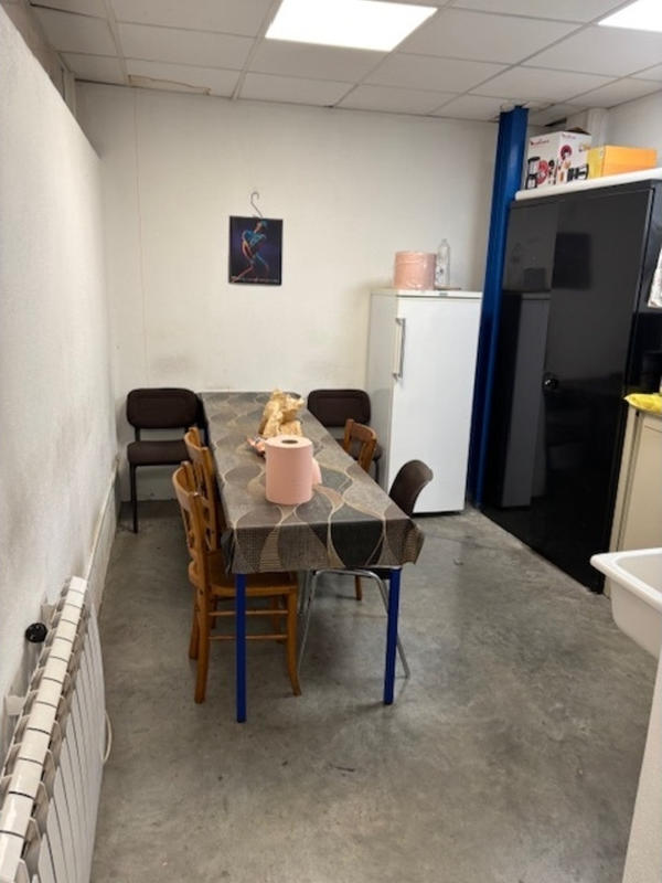 Local d'activité / Entrepôt - 1 100 m²