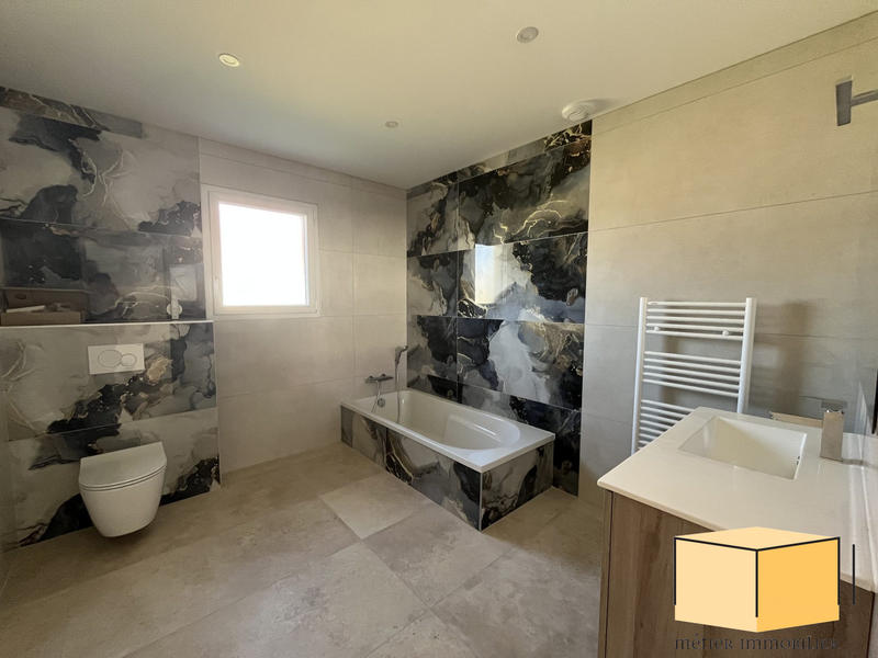 Villa - 147 m² - 4 pièces