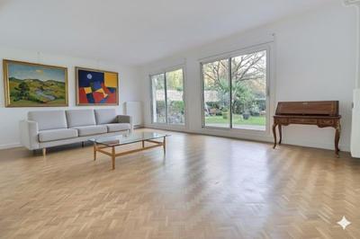 Appartement - 106 m² - 4 pièces