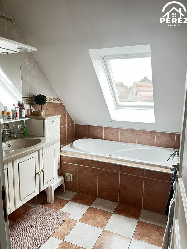 Maison - 119 m² - 5 pièces