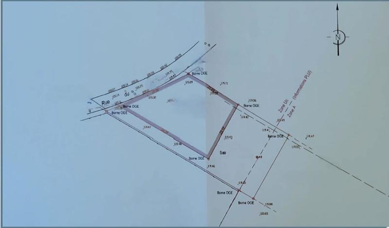Terrain constructible - 699 m²
