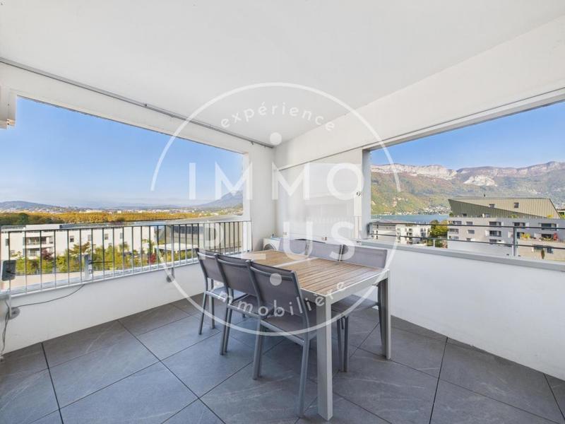 Appartement - 80 m² - 3 pièces