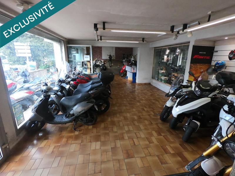 Local commercial - 433 m² - 7 pièces