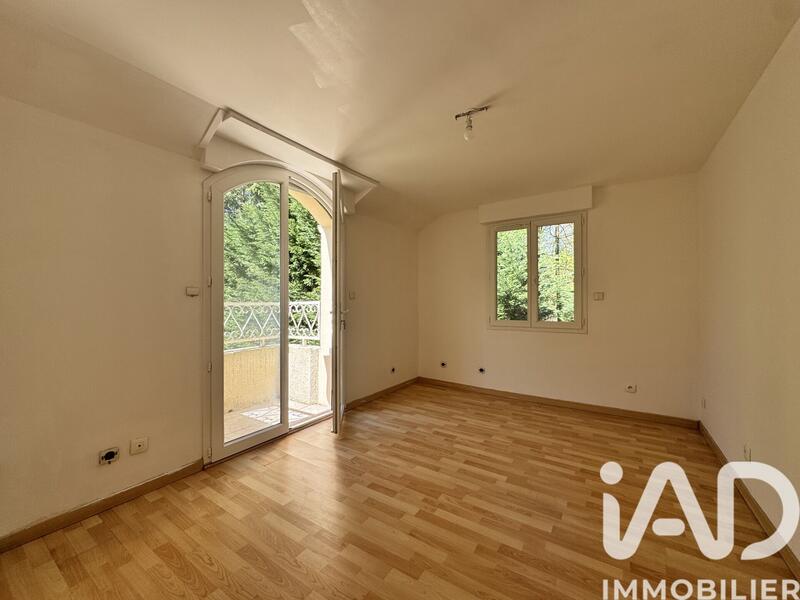 Maison - 136 m² - 6 pièces