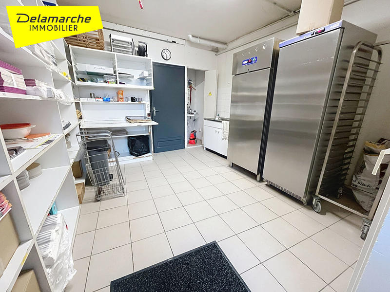 Maison - 185 m² - 10 pièces