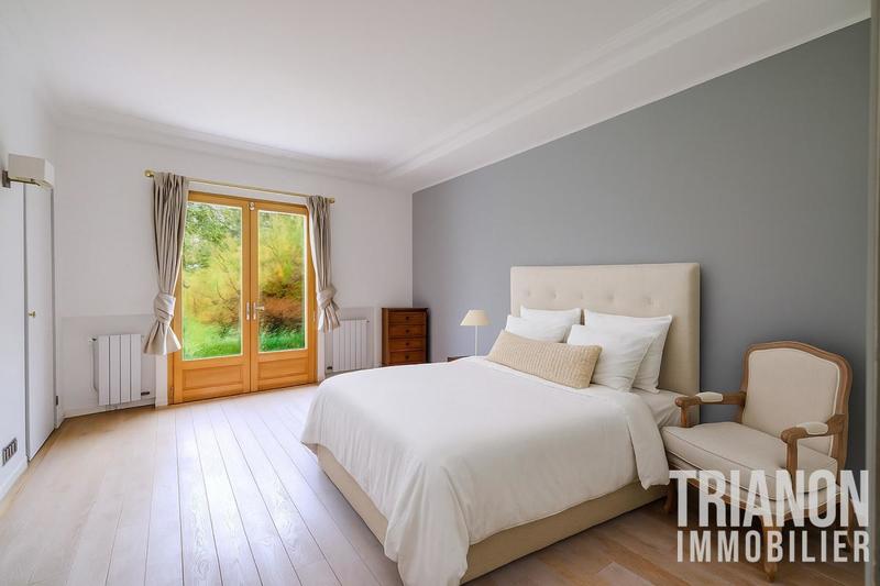 Maison - 326 m² - 7 pièces