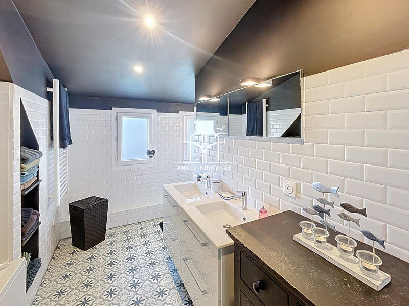 Maison - 130 m² - 4 pièces