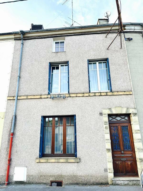 Maison - 89 m² - 6 pièces