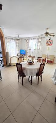 Villa - 167 m² - 6 pièces