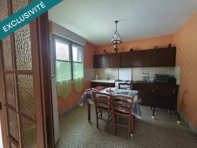 Maison - 95 m² - 6 pièces