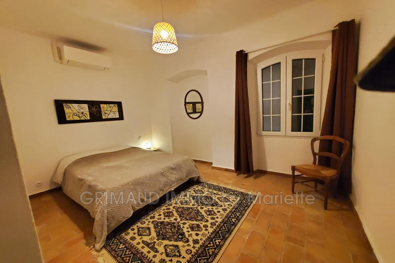 Maison - 188 m² - 7 pièces