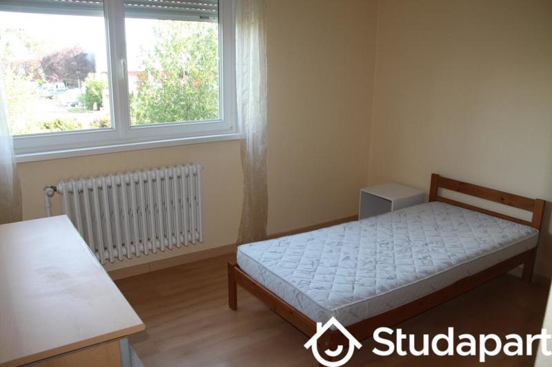 Chambre - 12 m² - 1 pièce