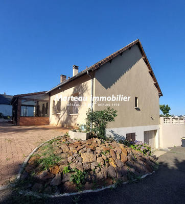 Maison - 178 m² - 9 pièces