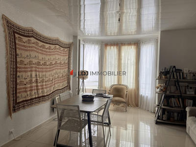 Appartement - 77 m² - 4 pièces