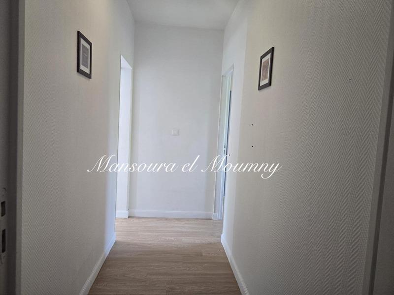 Propriété - 360 m² - 20 pièces