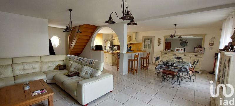 Maison - 252 m² - 10 pièces