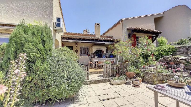 Maison - 210 m² - 7 pièces