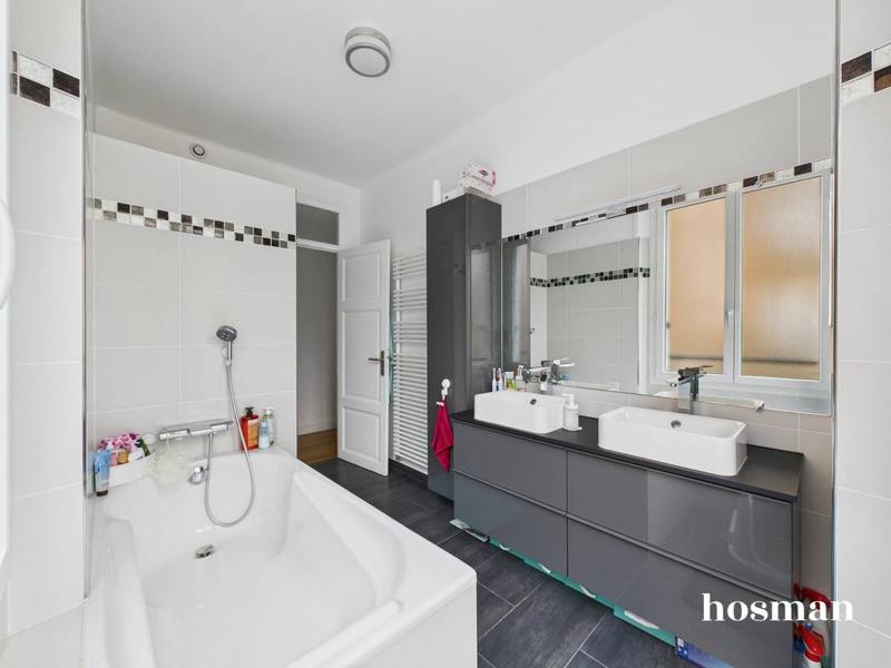 Appartement - 85 m² - 3 pièces