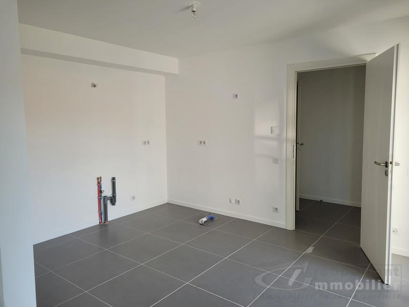 Appartement - 85 m² - 3 pièces