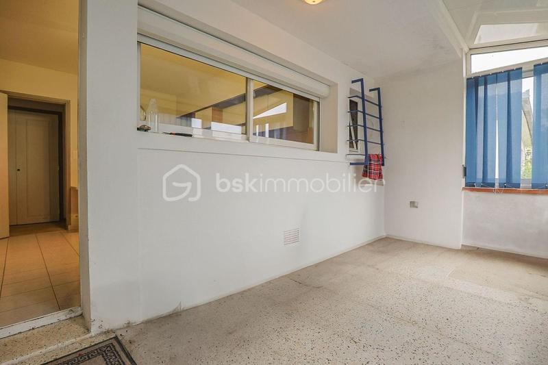 Maison - 97 m² - 3 pièces