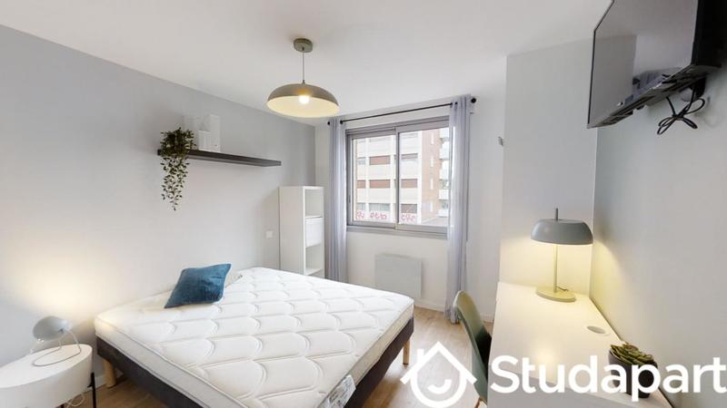 Chambre - 11 m² - 1 pièce