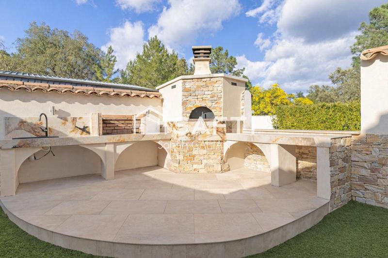 Maison - 187 m² - 6 pièces