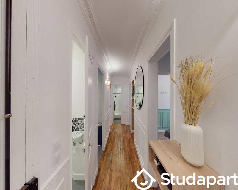 Chambre - 80 m² - 1 pièce