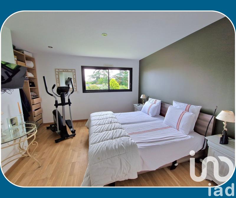 Maison - 175 m² - 10 pièces